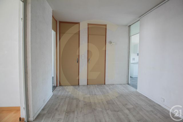 Appartement T3 à vendre - 4 pièces - 72.17 m2 - LYON - 69009 - RHONE-ALPES - Century 21 Agence Du Mont D'Or Appartement T3 à vendre - 4 pièces - 72.17 m2 - LYON - 69009 - RHONE-ALPES - Century 21 Agence Du Mont D'Or