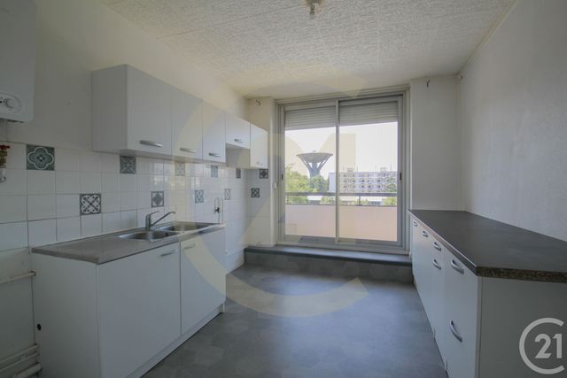 Appartement T3 à vendre - 4 pièces - 72.17 m2 - LYON - 69009 - RHONE-ALPES - Century 21 Agence Du Mont D'Or Appartement T3 à vendre - 4 pièces - 72.17 m2 - LYON - 69009 - RHONE-ALPES - Century 21 Agence Du Mont D'Or