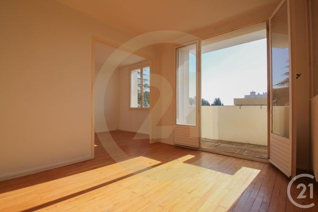 Appartement F3 à vendre - 3 pièces - 53.01 m2 - CHAMPAGNE AU MONT D OR - 69 - RHONE-ALPES - Century 21 Agence Du Mont D'Or