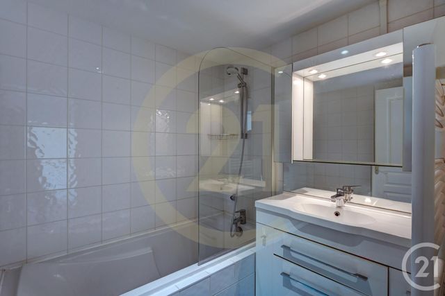 Appartement Duplex à vendre - 6 pièces - 156.34 m2 - ST CYR AU MONT D OR - 69 - RHONE-ALPES - Century 21 Agence Du Mont D'Or