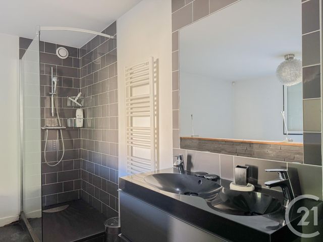 Afficher la photo en grand Appartement T2 à vendre - 2 pièces - 49.56 m2 - LYON - 69004 - RHONE-ALPES - Century 21 Agence Du Mont D'Or