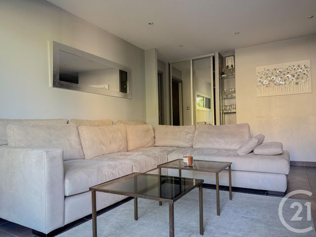 Afficher la photo en grand Appartement T2 à vendre - 2 pièces - 49.56 m2 - LYON - 69004 - RHONE-ALPES - Century 21 Agence Du Mont D'Or