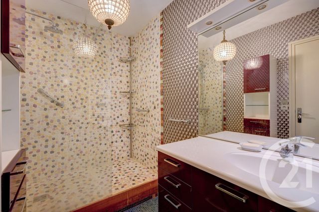 Appartement à vendre - 5 pièces - 114.45 m2 - CHAMPAGNE AU MONT D OR - 69 - RHONE-ALPES - Century 21 Agence Du Mont D'Or