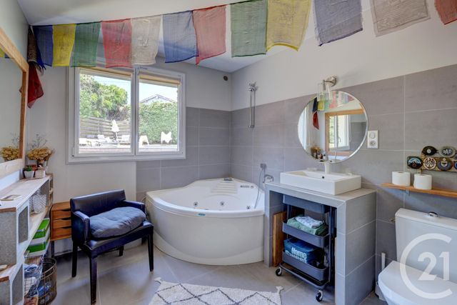 maison à vendre - 10 pièces - 203.75 m2 - LA TOUR DE SALVAGNY - 69 - RHONE-ALPES - Century 21 Agence Du Mont D'Or