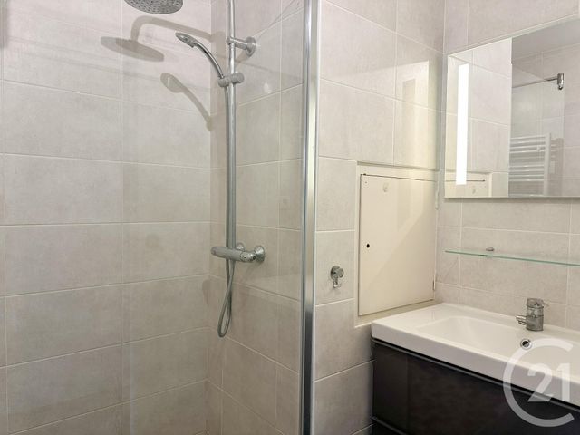 Appartement T3 à vendre - 3 pièces - 71.19 m2 - LYON - 69009 - RHONE-ALPES - Century 21 Agence Du Mont D'Or