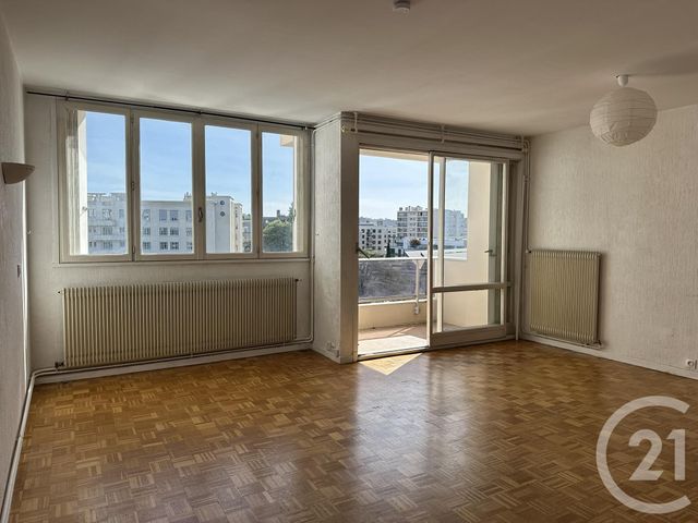Appartement F1 à louer - 1 pièce - 35.0 m2 - LYON - 69008 - RHONE-ALPES - Century 21 Agence Du Mont D'Or