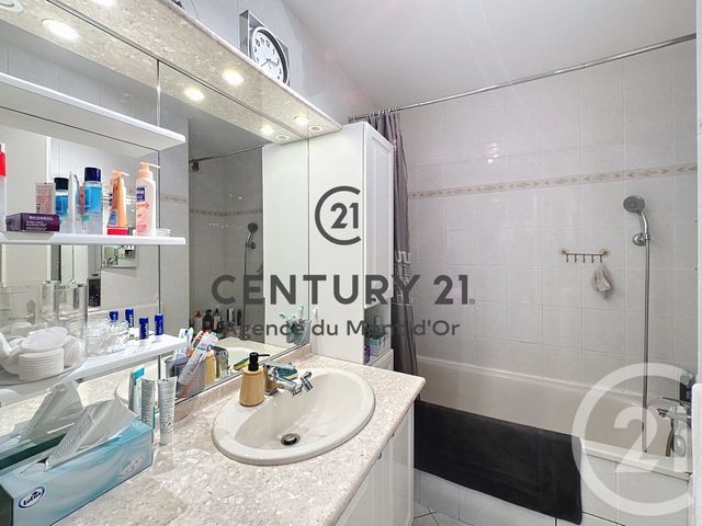 Appartement F4 à vendre - 4 pièces - 107.45 m2 - LIMONEST - 69 - RHONE-ALPES - Century 21 Agence Du Mont D'Or