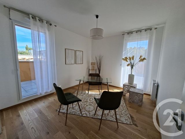 Appartement T4 à vendre - 5 pièces - 107.35 m2 - TASSIN LA DEMI LUNE - 69 - RHONE-ALPES - Century 21 Agence Du Mont D'Or