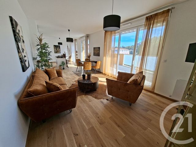 Appartement T4 à vendre - 5 pièces - 107.35 m2 - TASSIN LA DEMI LUNE - 69 - RHONE-ALPES - Century 21 Agence Du Mont D'Or