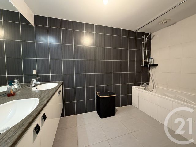 Appartement F3 à vendre - 3 pièces - 67.0 m2 - CHAMPAGNE AU MONT D OR - 69 - RHONE-ALPES - Century 21 Agence Du Mont D'Or