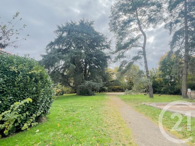 Appartement F3 à louer - 3 pièces - 59.79 m2 - CHAMPAGNE AU MONT D OR - 69 - RHONE-ALPES - Century 21 Agence Du Mont D'Or