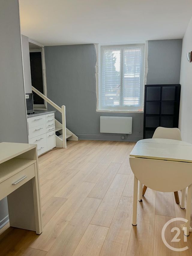 Appartement Studio à louer - 1 pièce - 17.56 m2 - CHAMPAGNE AU MONT D OR - 69 - RHONE-ALPES - Century 21 Agence Du Mont D'Or