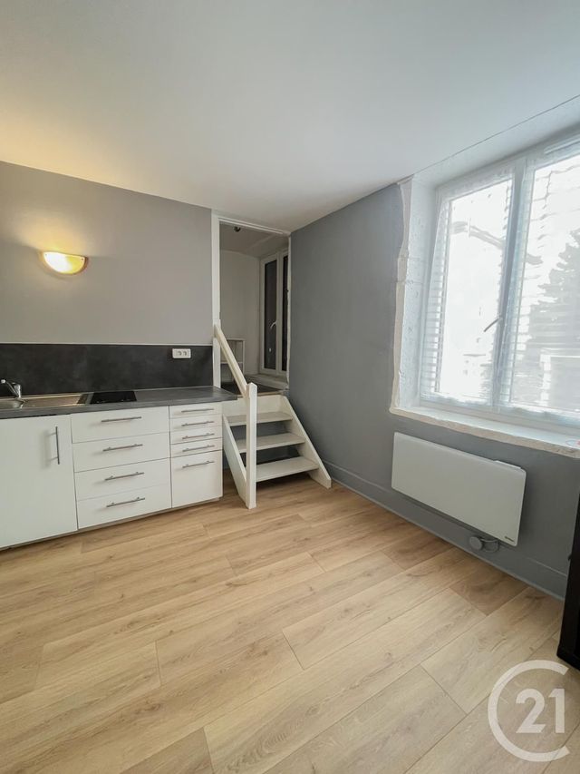 Appartement Studio à louer - 1 pièce - 17.56 m2 - CHAMPAGNE AU MONT D OR - 69 - RHONE-ALPES - Century 21 Agence Du Mont D'Or