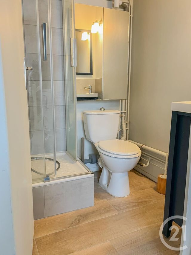 Appartement Studio à louer - 1 pièce - 17.56 m2 - CHAMPAGNE AU MONT D OR - 69 - RHONE-ALPES - Century 21 Agence Du Mont D'Or