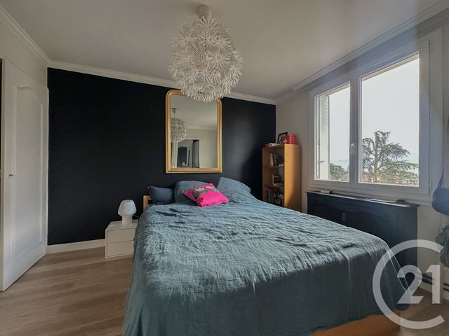 Appartement T5 à louer - 5 pièces - 83.4 m2 - CHAMPAGNE AU MONT D OR - 69 - RHONE-ALPES - Century 21 Agence Du Mont D'Or