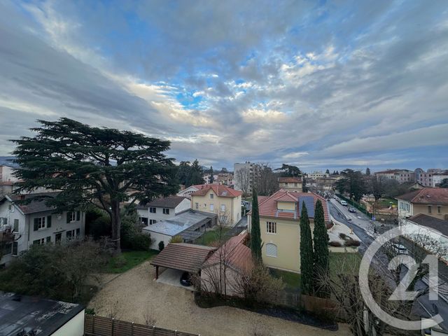 Appartement T5 à louer - 5 pièces - 83.4 m2 - CHAMPAGNE AU MONT D OR - 69 - RHONE-ALPES - Century 21 Agence Du Mont D'Or