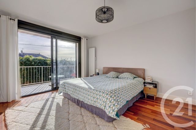 maison à vendre - 7 pièces - 159.25 m2 - CHAMPAGNE AU MONT D OR - 69 - RHONE-ALPES - Century 21 Agence Du Mont D'Or