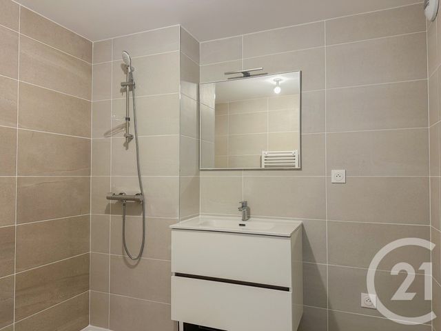 Appartement T4 à vendre - 4 pièces - 110.62 m2 - CHAMPAGNE AU MONT D OR - 69 - RHONE-ALPES - Century 21 Agence Du Mont D'Or
