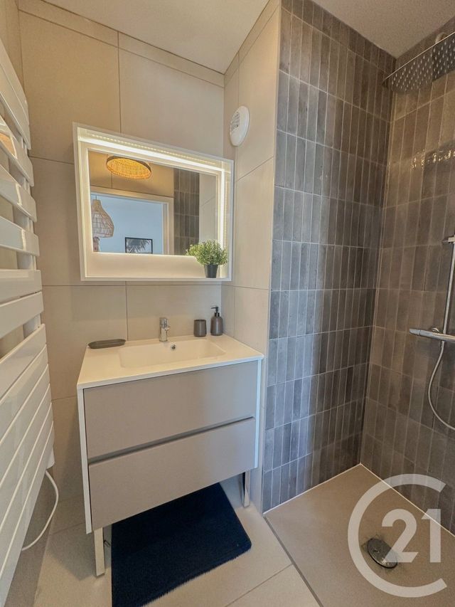 Appartement T4 à vendre - 4 pièces - 123.55 m2 - CHAMPAGNE AU MONT D OR - 69 - RHONE-ALPES - Century 21 Agence Du Mont D'Or
