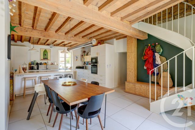 Appartement F5 à vendre - 5 pièces - 108.7 m2 - ST ROMAIN AU MONT D OR - 69 - RHONE-ALPES - Century 21 Agence Du Mont D'Or