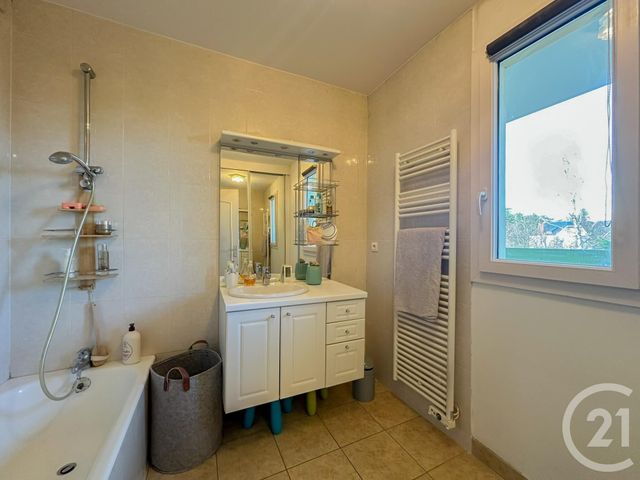 Appartement F3 à vendre - 3 pièces - 97.55 m2 - ST DIDIER AU MONT D OR - 69 - RHONE-ALPES - Century 21 Agence Du Mont D'Or