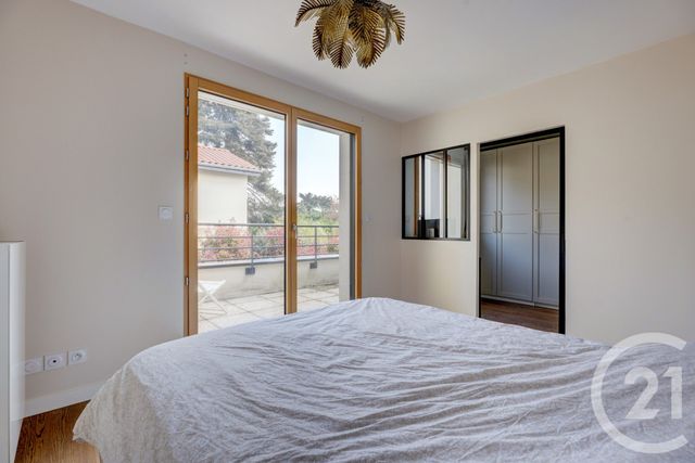 Appartement à vendre - 3 pièces - 72.16 m2 - CHAMPAGNE AU MONT D OR - 69 - RHONE-ALPES - Century 21 Agence Du Mont D'Or