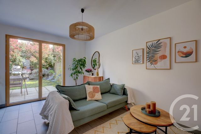 Appartement à vendre - 3 pièces - 72.16 m2 - CHAMPAGNE AU MONT D OR - 69 - RHONE-ALPES - Century 21 Agence Du Mont D'Or