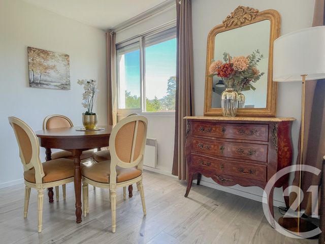 Appartement F2 à vendre - 2 pièces - 42.0 m2 - CHAMPAGNE AU MONT D OR - 69 - RHONE-ALPES - Century 21 Agence Du Mont D'Or