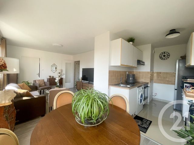 Appartement F2 à vendre - 2 pièces - 42.0 m2 - CHAMPAGNE AU MONT D OR - 69 - RHONE-ALPES - Century 21 Agence Du Mont D'Or