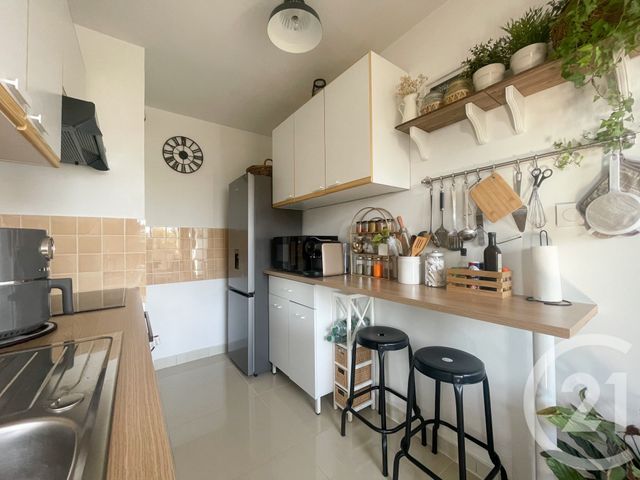 Appartement F2 à vendre - 2 pièces - 42.0 m2 - CHAMPAGNE AU MONT D OR - 69 - RHONE-ALPES - Century 21 Agence Du Mont D'Or