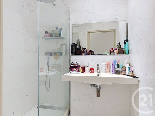 Appartement à vendre - 4 pièces - 84.8 m2 - CHAMPAGNE AU MONT D OR - 69 - RHONE-ALPES - Century 21 Agence Du Mont D'Or