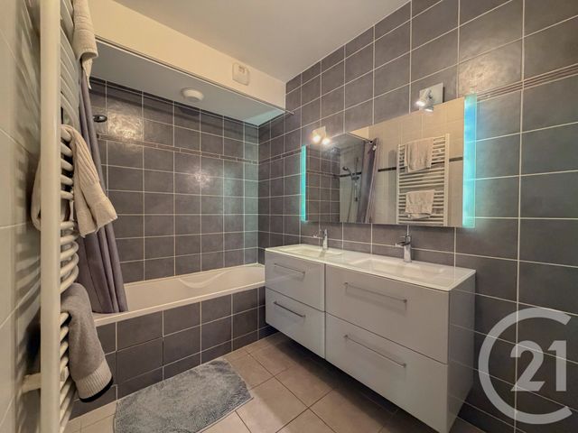 Appartement T2 à vendre - 2 pièces - 49.37 m2 - ST CYR AU MONT D OR - 69 - RHONE-ALPES - Century 21 Agence Du Mont D'Or