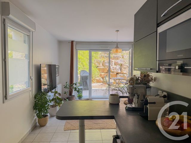 Appartement T2 à vendre - 2 pièces - 49.37 m2 - ST CYR AU MONT D OR - 69 - RHONE-ALPES - Century 21 Agence Du Mont D'Or