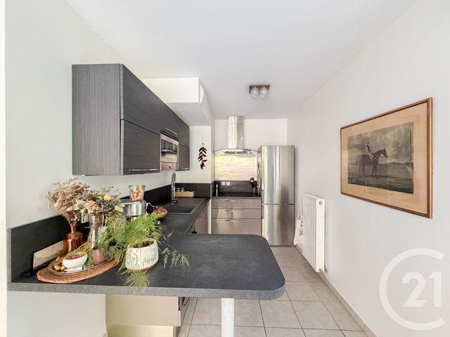 Appartement T2 à vendre - 2 pièces - 49.37 m2 - ST CYR AU MONT D OR - 69 - RHONE-ALPES - Century 21 Agence Du Mont D'Or