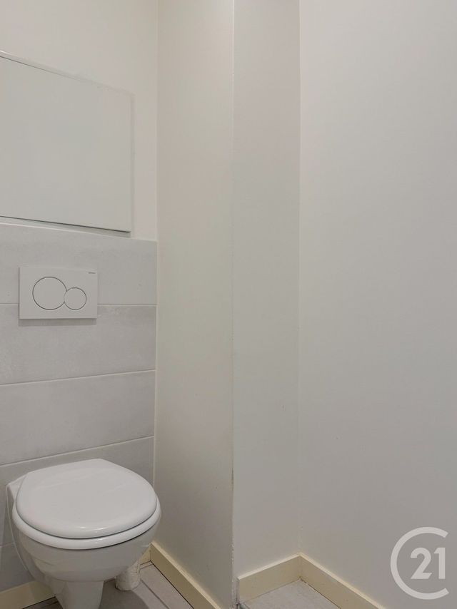 Appartement F1 à vendre - 1 pièce - 38.7 m2 - CHAMPAGNE AU MONT D OR - 69 - RHONE-ALPES - Century 21 Agence Du Mont D'Or