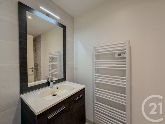 Appartement F1 à vendre - 1 pièce - 38.7 m2 - CHAMPAGNE AU MONT D OR - 69 - RHONE-ALPES - Century 21 Agence Du Mont D'Or