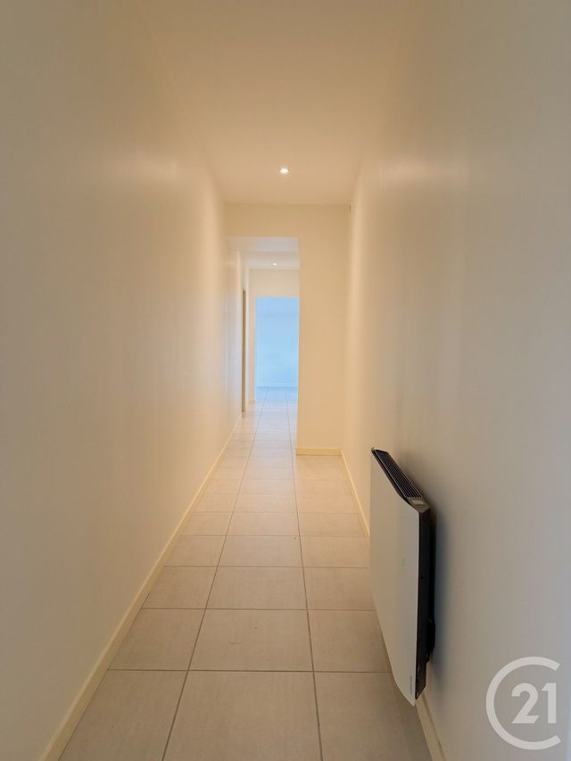 Appartement F1 à vendre - 1 pièce - 38.7 m2 - CHAMPAGNE AU MONT D OR - 69 - RHONE-ALPES - Century 21 Agence Du Mont D'Or
