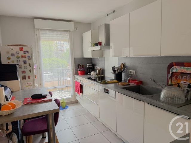 Appartement T3 à louer - 3 pièces - 71.22 m2 - CHAMPAGNE AU MONT D OR - 69 - RHONE-ALPES - Century 21 Agence Du Mont D'Or