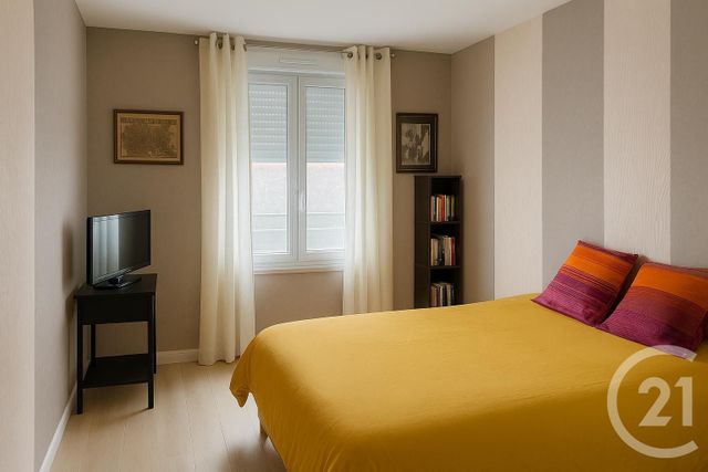 Appartement T3 à louer - 3 pièces - 71.22 m2 - CHAMPAGNE AU MONT D OR - 69 - RHONE-ALPES - Century 21 Agence Du Mont D'Or
