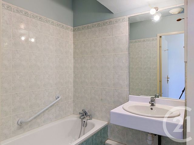 Appartement F3 à vendre - 3 pièces - 60.82 m2 - LYON - 69009 - RHONE-ALPES - Century 21 Agence Du Mont D'Or
