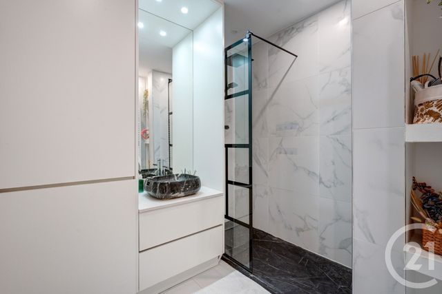 Appartement T3 à vendre - 3 pièces - 62.5 m2 - LYON - 69009 - RHONE-ALPES - Century 21 Agence Du Mont D'Or