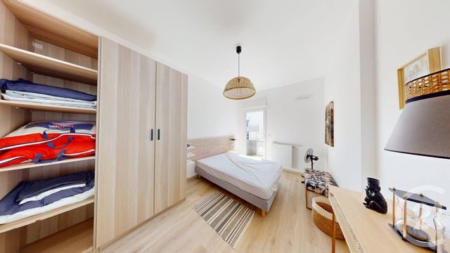 Appartement T2 à louer - 2 pièces - 42.12 m2 - CHAMPAGNE AU MONT D OR - 69 - RHONE-ALPES - Century 21 Agence Du Mont D'Or
