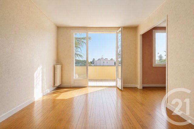 Appartement F4 à vendre - 4 pièces - 64.63 m2 - CHAMPAGNE AU MONT D OR - 69 - RHONE-ALPES - Century 21 Agence Du Mont D'Or