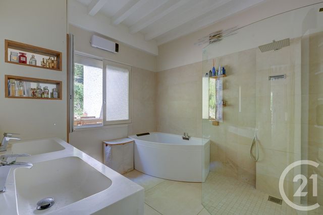 maison à vendre - 9 pièces - 230.0 m2 - COLLONGES AU MONT D OR - 69 - RHONE-ALPES - Century 21 Agence Du Mont D'Or