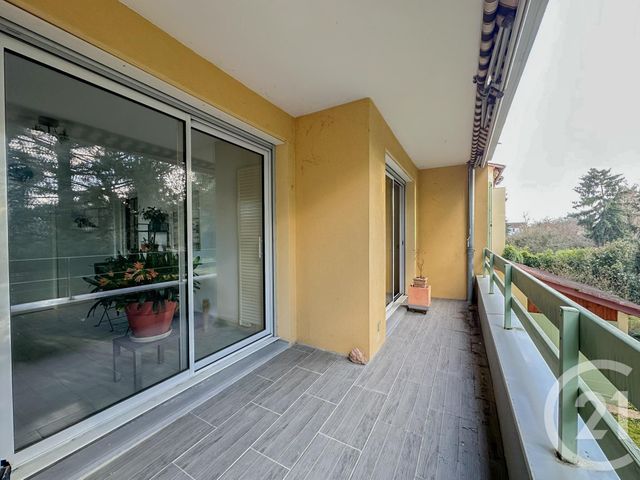 Appartement F3 à louer - 3 pièces - 97.55 m2 - CHAMPAGNE AU MONT D OR - 69 - RHONE-ALPES - Century 21 Agence Du Mont D'Or