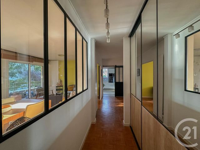 Appartement F3 à louer - 3 pièces - 97.55 m2 - CHAMPAGNE AU MONT D OR - 69 - RHONE-ALPES - Century 21 Agence Du Mont D'Or