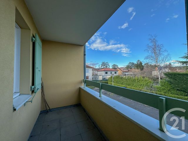 Appartement F3 à louer - 3 pièces - 97.55 m2 - CHAMPAGNE AU MONT D OR - 69 - RHONE-ALPES - Century 21 Agence Du Mont D'Or
