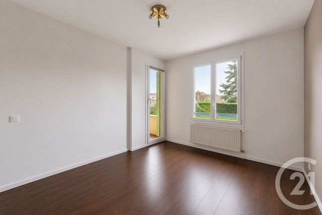 Appartement F3 à louer - 3 pièces - 97.55 m2 - CHAMPAGNE AU MONT D OR - 69 - RHONE-ALPES - Century 21 Agence Du Mont D'Or