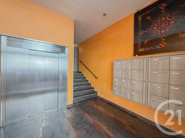 Appartement T3 à vendre - 3 pièces - 61.24 m2 - VILLEURBANNE - 69 - RHONE-ALPES - Century 21 Agence Du Mont D'Or