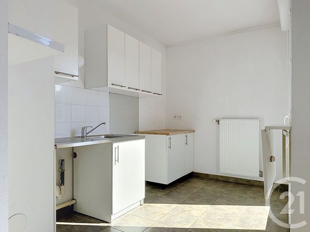 Appartement F2 à vendre - 2 pièces - 40.76 m2 - CHAMPAGNE AU MONT D OR - 69 - RHONE-ALPES - Century 21 Agence Du Mont D'Or